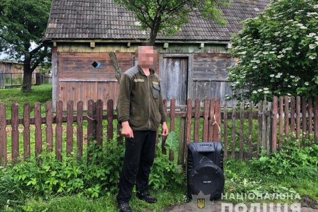 Із будинку волинянина викрали акустичну систему (Фото) 