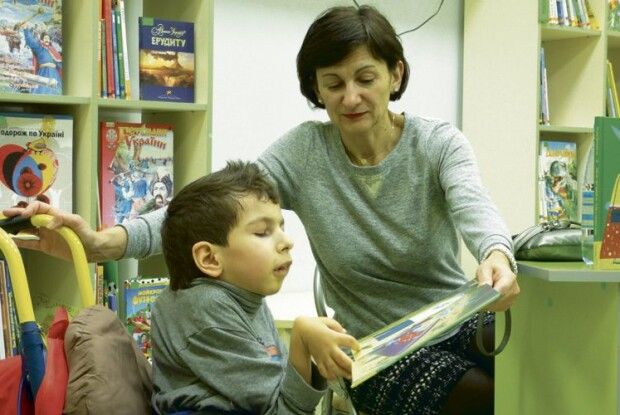 Письменниця й журналістка Оксана ДРАЧКОВСЬКА: «Я працюю на щастя своєї дитини з інвалідністю. І цим займаюся постійно!» (Відео)