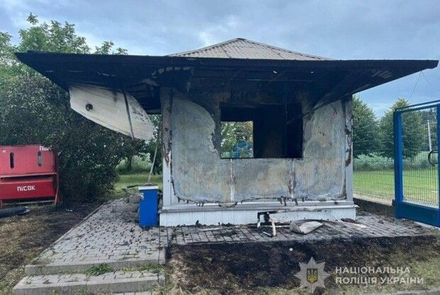 У селі на Волині п'яний чоловік підпалив будівлю
