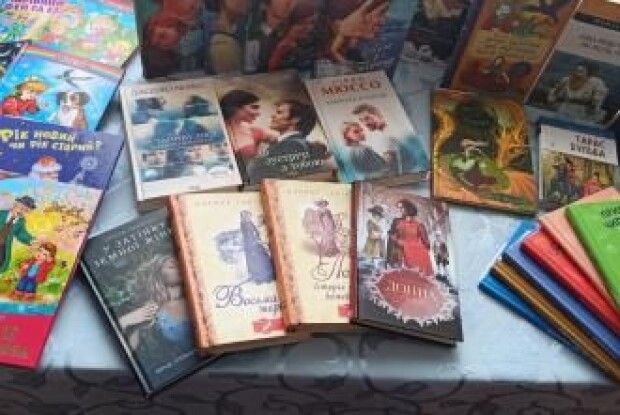 У громаді подбали про нову літературу для бібліотек