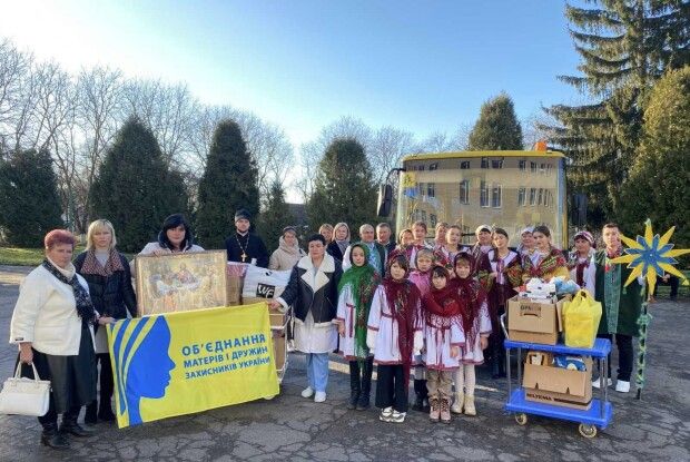 Рідні загиблих і померлих воїнів з волинської громади відвідали поранених у військовому госпіталі