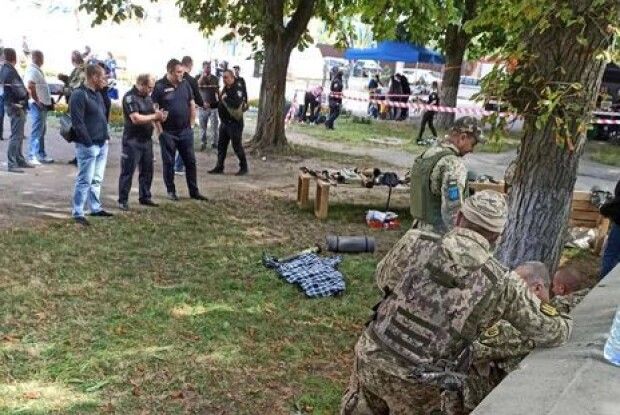 У Чернігові на виставці боєприпасів стався вибух, є постраждалі 