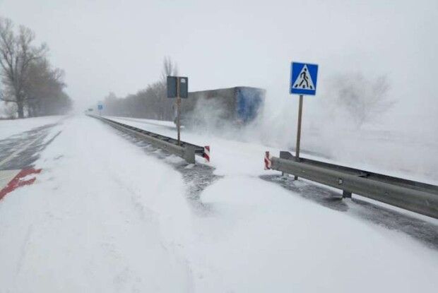 На Волині – розчистили траси, але деякі ще перекриті