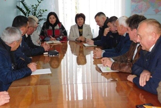 Дірявий дах спортзалу у селі, безвідповідальний підрядник і зима - на носі – що придумали у Рожищенській РДА 