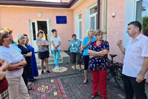 Навчаються у дві зміни: Гаразджа потребує нової школи