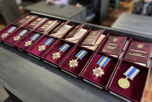 Родинам загиблих Героїв з Волині вручили відзнаки (Фото)