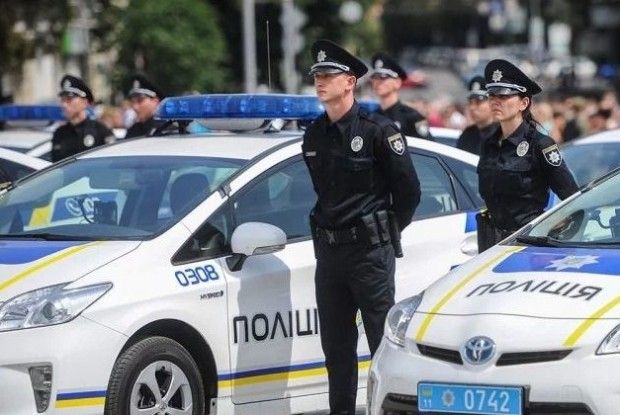 Чому люди скаржаться на правоохоронців? 