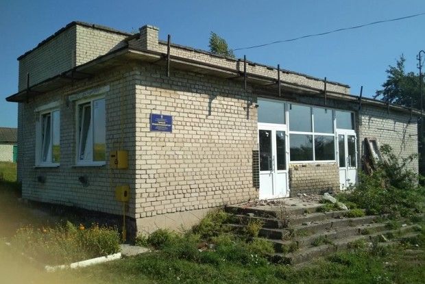 У селі Горичів капітально відновлюють занедбаний клуб