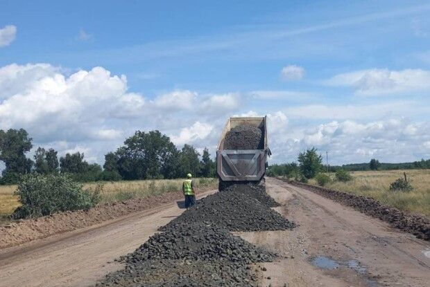 До Світязя ремонтують ще одну дорогу (Фото)