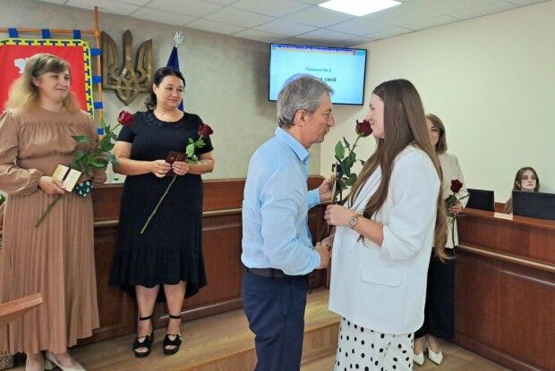 Багатодітним матерям з Волині вручили почесні відзнаки «Мати-героїня»