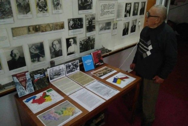 У Рожищі вшанували жертв війни та слухали спогади очевидців польсько-українського протистояння 