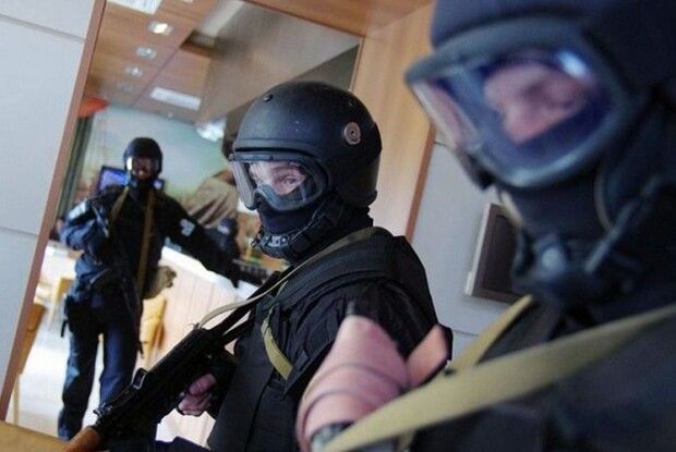 З автоматами на людину,  або Як ДБР тероризувало мешканців Камінь-Каширщини*