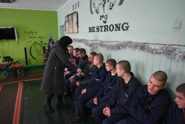 Святий Миколай прийшов до  вихованців Ковельської виховної колонії
