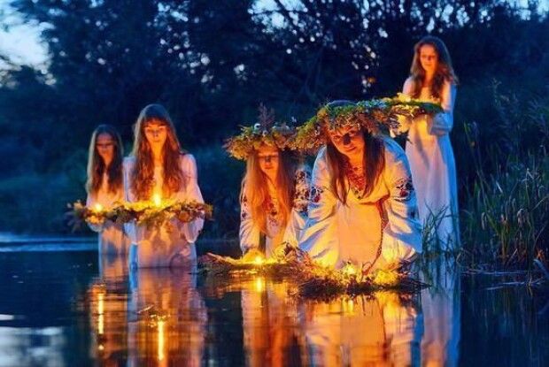 Сьогодні увечері - купальські ворожіння: 15 цікавих способів
