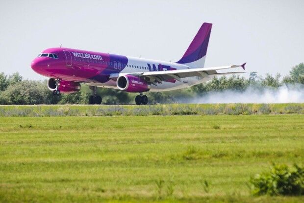 Зі Львова 13 вересня вилетів комерційний літак: що відомо про рейс