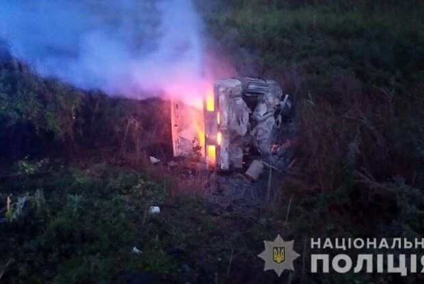 Загинули водій з онукою та його знайома з двома доньками: подробиці страшної ДТП