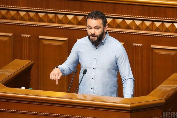 «Слуга» Олександр Дубінський пропонувє обкласти обмін валюти новим податком