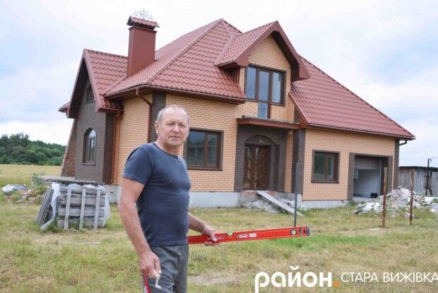 Волинянин розповів, як будував один із найбільших готелів світу в Ізраїлі (Фото)