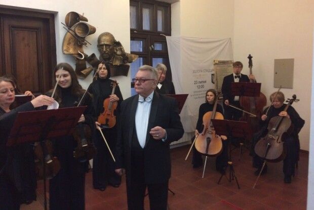 Легендарний волинський оркест  гастролює по визначних місцях і історичних пам’ятках Волині (Фото)