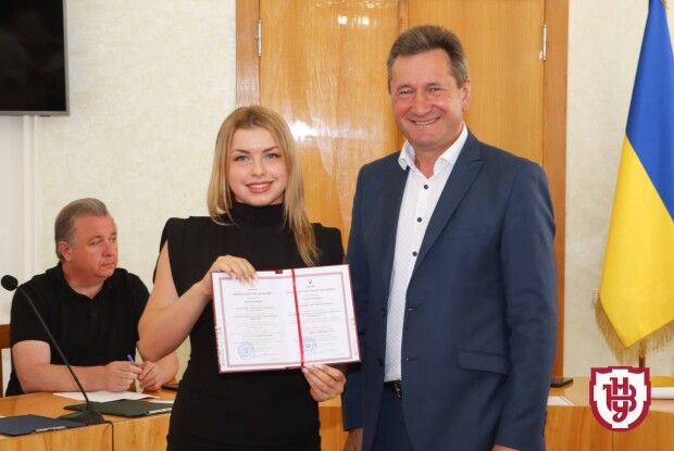 У Луцькому виші вручили дипломи докторам філософії