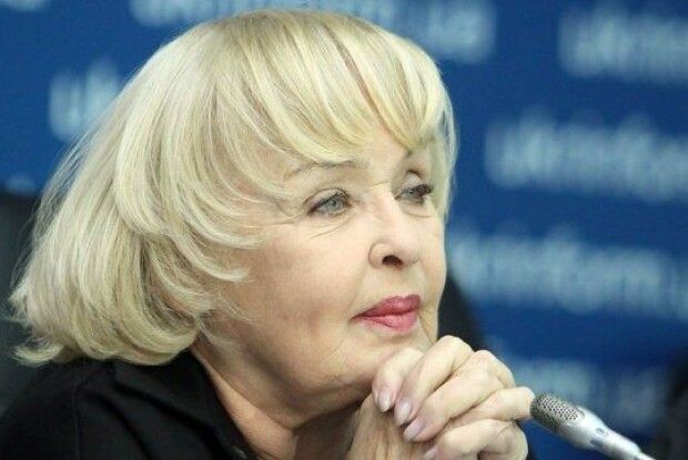 Ада Роговцева розповіла про волонтерство у себе вдома та нове вміння ненавидіти