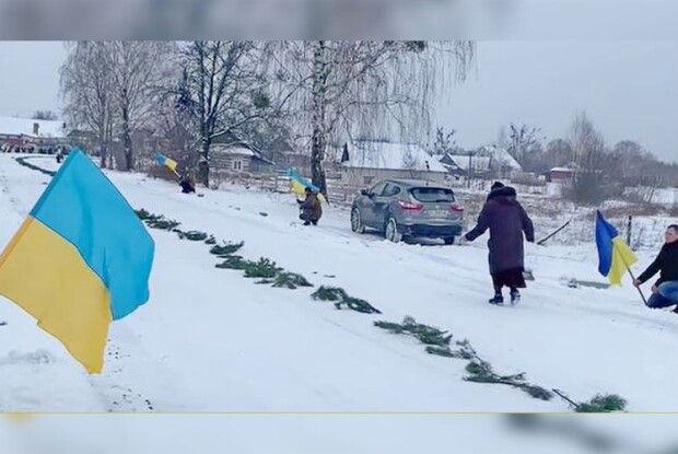 На Волині мама стрімголов бігла зустрічати свого загиблого сина-Героя…