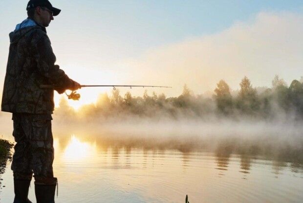 Шацький рибалка змушений був телефонувати до поліції