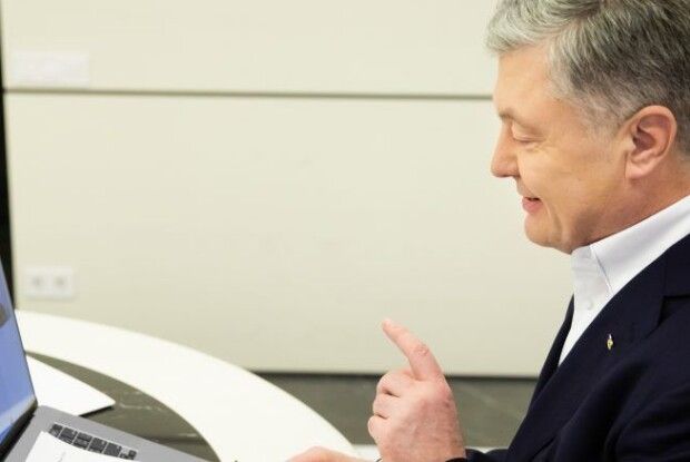 Порошенко у розмові з Туском закликав посилити санкції проти Росії, підтримати надання Україні ПДЧ і допомогти з вакцинами