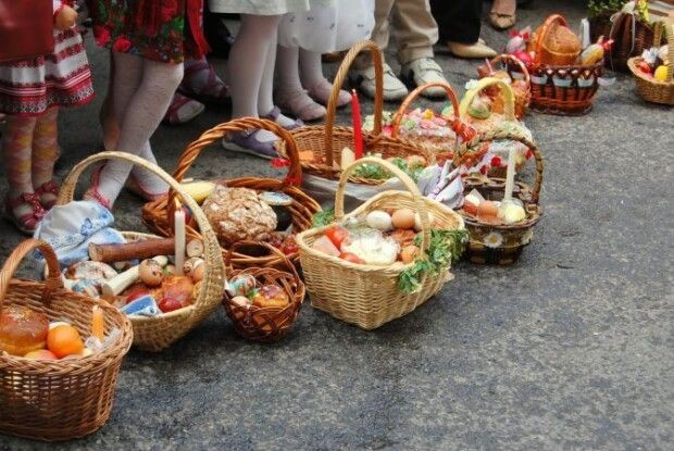 В яких храмах і коли можна освятити пасхальні кошики у Луцьку