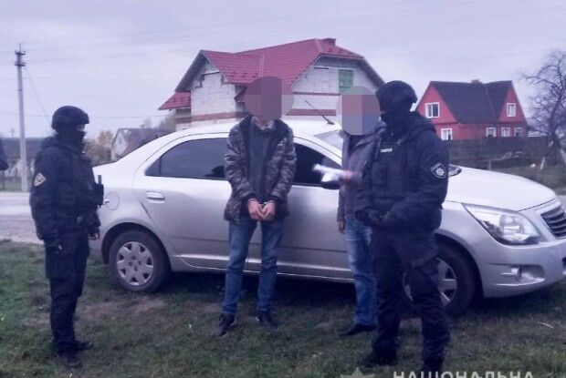 Поліцейські затримали волинянина за незаконний збут наркотиків