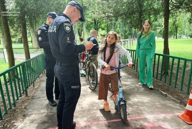 На Волині патрульна поліція організувала для малечі велоквест (Фото)