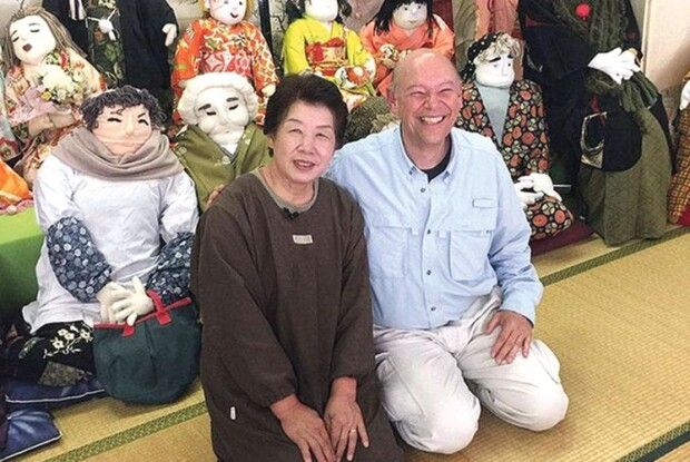 У японському селі  мешкає... 200 ляльок