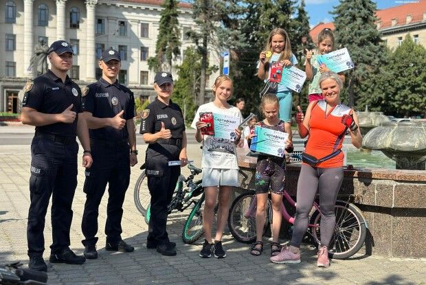 Юним водіям на Волині видали «права»