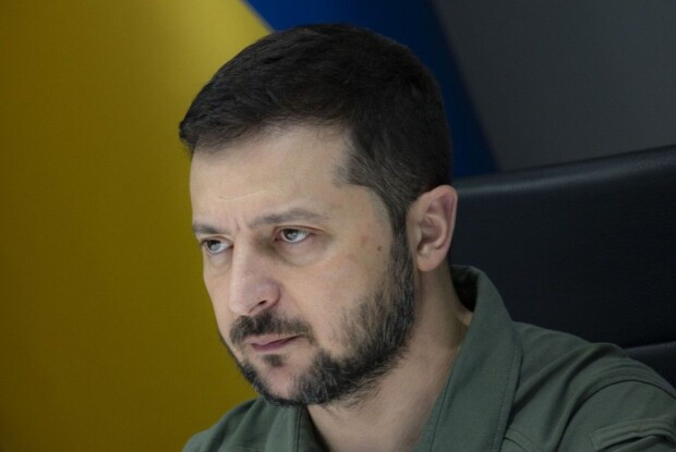 Зеленський доручив відповідним інституціям оновити систему професійних свят