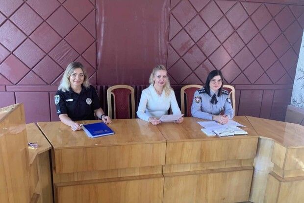 Представник Омбудсмена на Волині розповіла поліцейським про недопустимість катувань затриманих і ув’язнених (Фото)