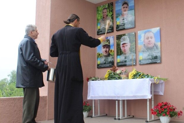 У волинському селі – вже п’ять меморіальних дошок загиблим Героям…