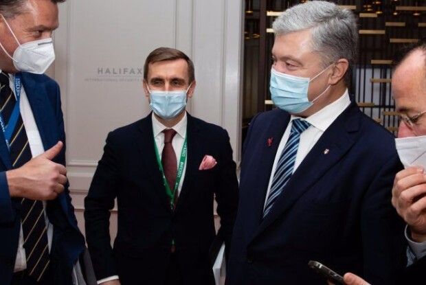 Порошенко у Галіфаксі: робимо все можливе, щоб відновити міжнародну коаліцію на підтримку України