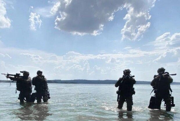 Група воїнів 73-го морського центру спецоперацій, прикриваючи побратимів, загинули як Герої