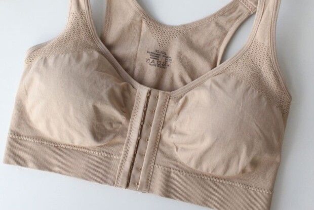 Жіночі топи великих розмірів: секрети ідеальної білизни для пишних форм