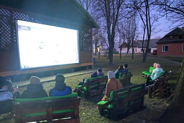 У Шацьку з'явився кінотеатр, в якому можна переглянути фільми просто неба