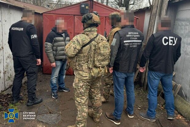 Мільйонні доходи та 50 кг «товару»: викрито банду, що постачала наркотики по всій країні
