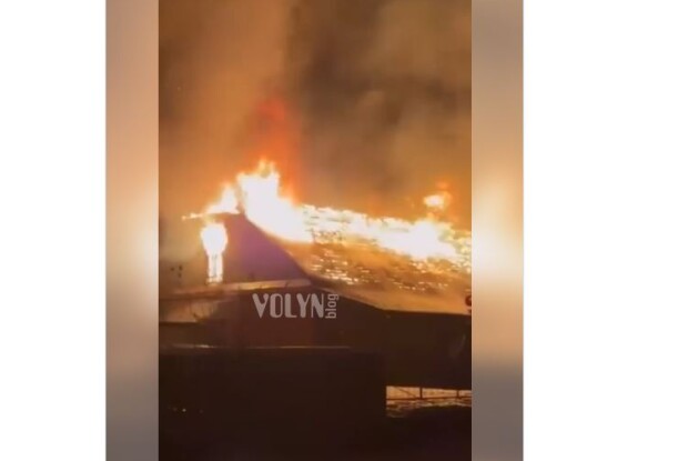 На Волині серед ночі згоріло популярне кафе