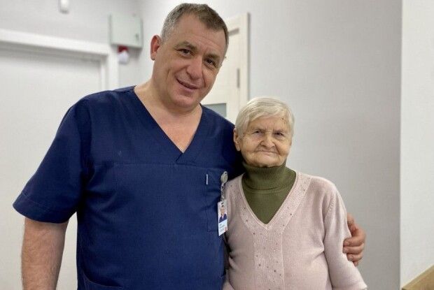 Українські хірурги прооперували рідкісну патологію у 78-річної панянки