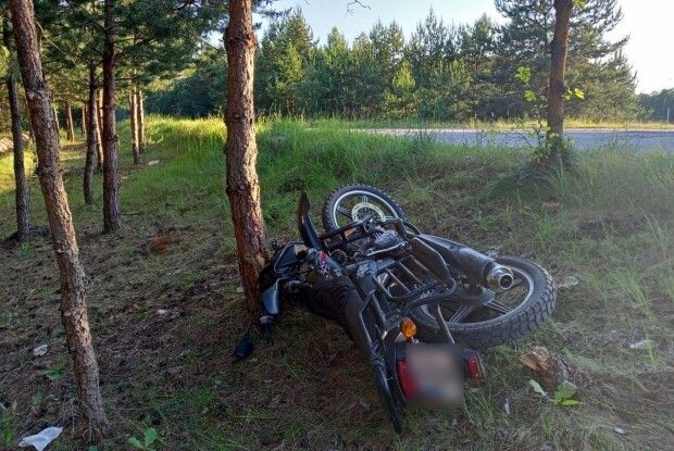 Врізався у дерево: на Рівненщині загинув волинянин