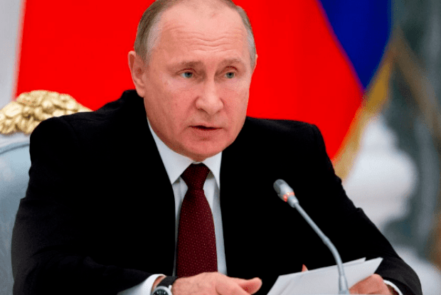 путін заявив, що росіяни відійшли від Києва заради переговорів