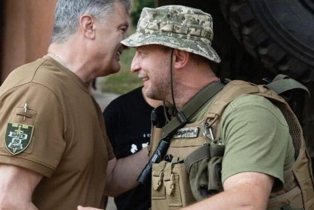 Степан Барна нагороджений медаллю «За військову службу» – Порошенко тепло привітав побратима