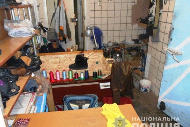 31-річний рецидивіст з Рівного обікрав взуттєву майстерню