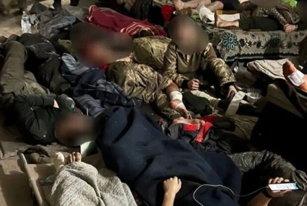 Моторошні кадри госпіталю на «Азовсталі»: багато поранених без медикаментів і в антисанітарії... (Фото 18+)