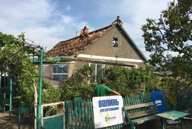 «Наше село оживе»: жителі херсонської Благодатівки дякують волинянам за відбудову (Відео)