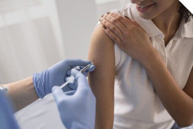 У Луцьку стартував медичний захід «Операція – вакцинація» для дітей і дорослих 